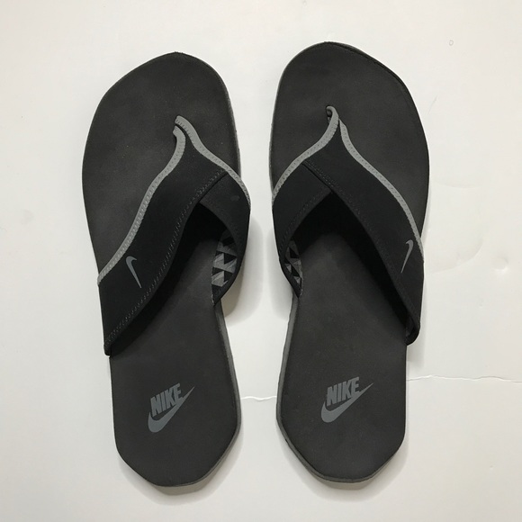 Men’s Black Nike Flip Flops Men’s Black Nike Flip Flops
